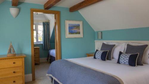 Maenporth Hotel | St Michaels Resort, Falmouth