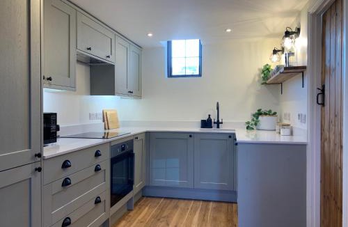 Angelbank House | St Milburga Chapel