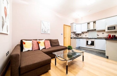 Cheap Apartment | St Paul Cathedral-City of London]London Apartment