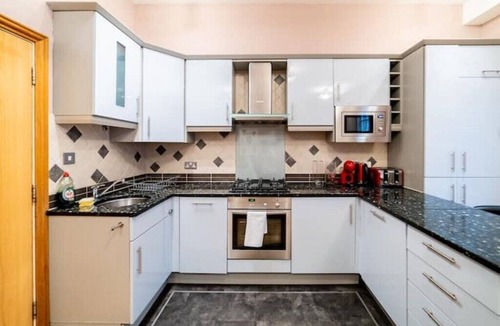 Cheap Apartment | St Paul Cathedral-City of London]London Apartment