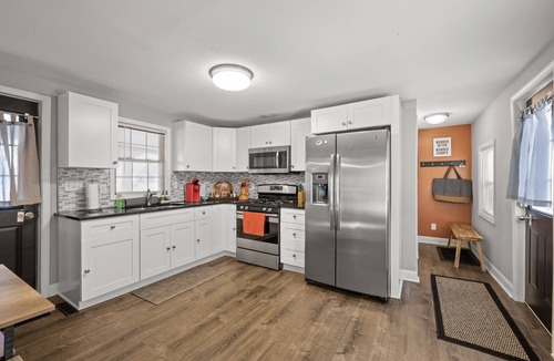 North End House | St. Paul Family Getaway: 3BR House with Backyard