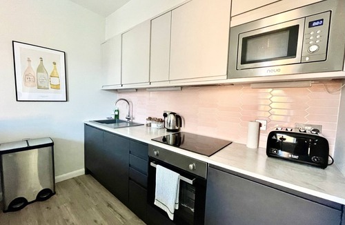 Saint Paul's Apartment | St Paul's Suites - Apartment 4