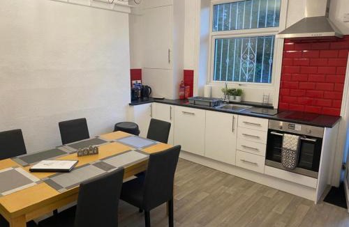 Shipley House | St Pauls Rd - Townhouse Accommodation