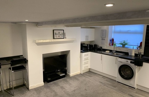 Shipley House | St Pauls Rd - Townhouse Accommodation