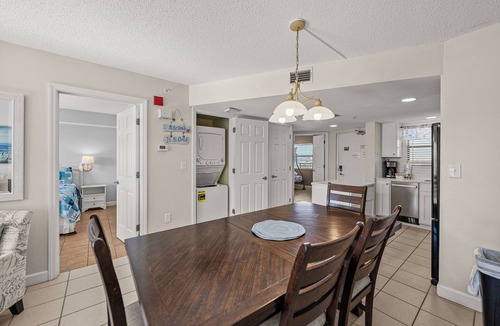 Belle Vista Condo | St Pete Beach 2BR | Beachfront Pool + Jacuzzi