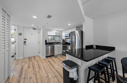 Belle Vista Condo | St Pete Beach Escape | Private Beach Access