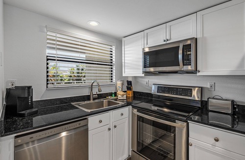 Belle Vista Condo | St Pete Beach Escape | Private Beach Access