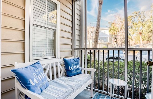 Saint Simons Heights Condo | St. Simons Island Condo | Pool, Gym & Near Beach