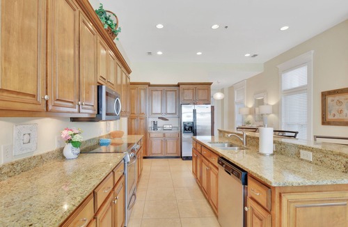 Saint Simons Island Condo | St. Simons Oceanfront Condo Elevator Walk to Beach Great Pool