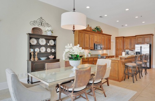 Saint Simons Island Condo | St. Simons Oceanfront Condo Elevator Walk to Beach Great Pool