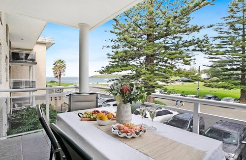 Kiama Apartment | St Tropez Beachside Luxe