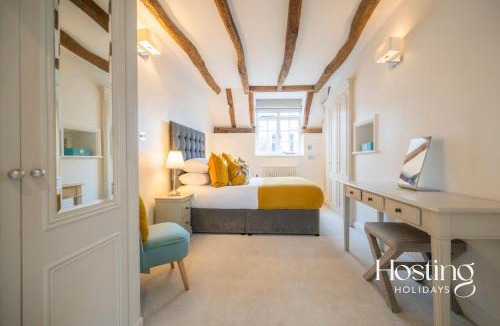 Marlow Apartment | Stable Annex Bisham - Vibrant 1 Bed With Parking