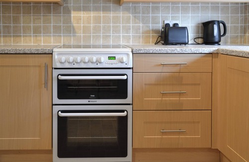 Foxley Cottage | Stable Cottage 8 - UKC3747