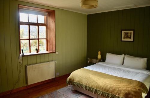 Marybank House | Stable Cottage, CrannachCottages