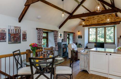 Dursley House | Stable Cottage