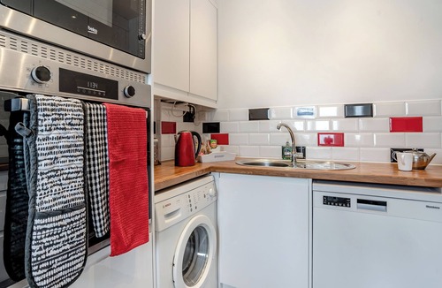 Amroth Cottage | Stable Cottage - UK10694