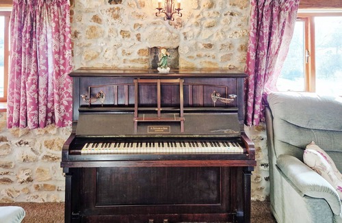 Colyton Cottage | STABLE COTTAGE - W40643