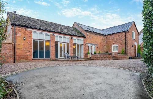 Whitchurch House | Stable End