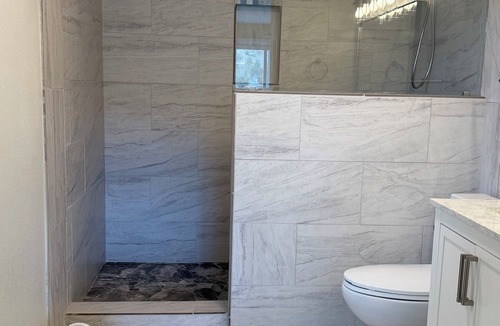Redmond Other | Stable House INN - Charming Country Retreat in Redmond with Hot Tub