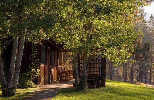 Superior Cabin | Stable View Cabin - Alpine Falls Ranch
