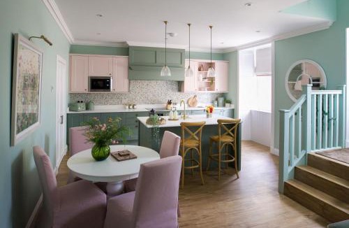 Peebles House | Stables Cottage, Kailzie