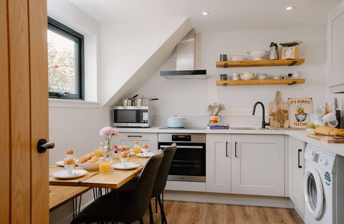Nethy Bridge Apartment | Stables Cottage, Nethybeodge