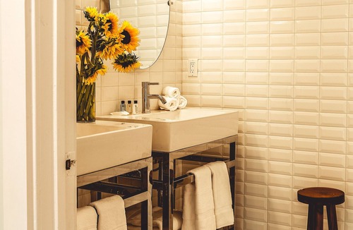 Paso Robles Hotel | Stables Inn