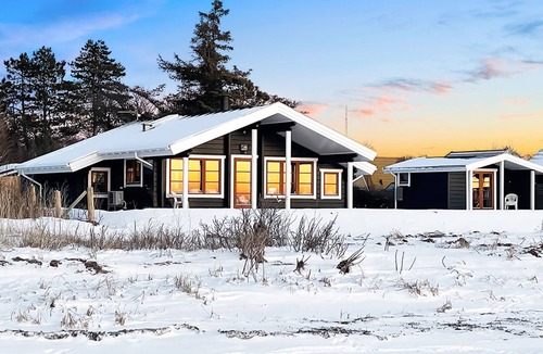 Gedser House | "Stacie" - 10m from the sea by Interhome