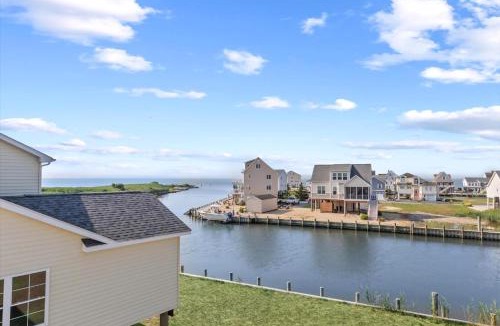 Captain's Cove House | Stacked Deck