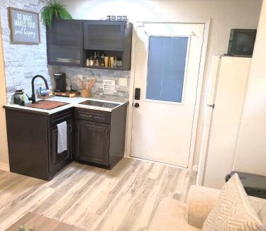 Fairview Heights Apartment | Stacy's Retreat