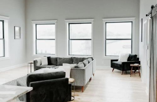 Babe Denny Apartment | Stadium Lofts on Meridian