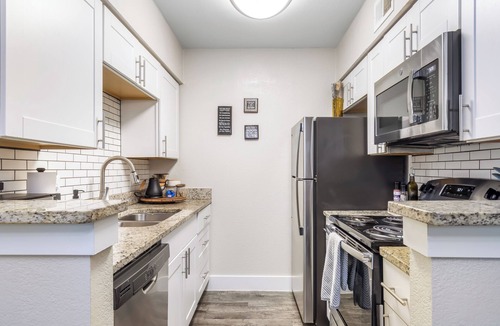 Arlington Apartment | Stadium-View Apt Walk to Texas Live & AT&T Stadium