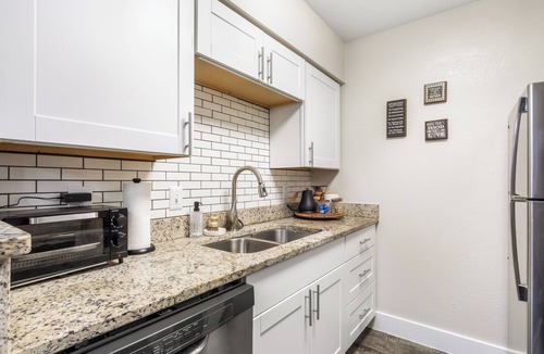 Arlington Apartment | Stadium-View Apt Walk to Texas Live & AT&T Stadium
