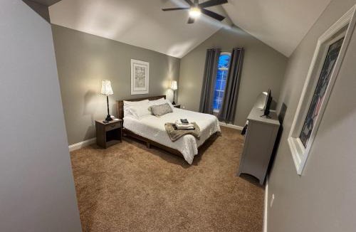 Weldon Spring Heights House | Stafford Court Escape by Stay Lage