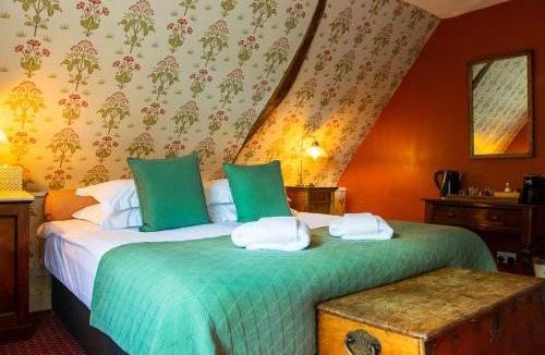 Hambleden Bed & Breakfast | Stag and Huntsman