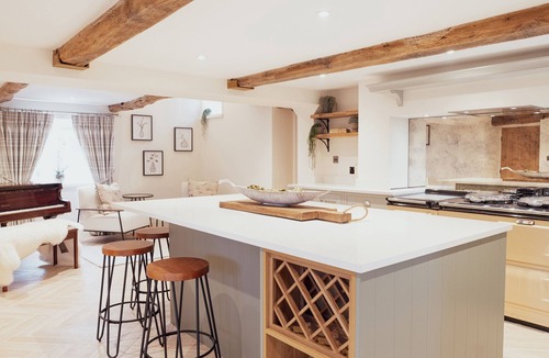 Sutton Cottage | Stag Cottage