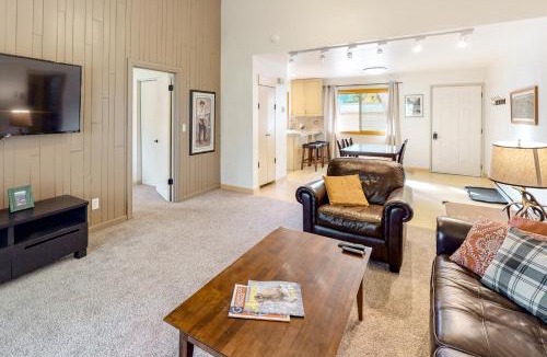 Carbondale Apartment | Stagecoach Lane House