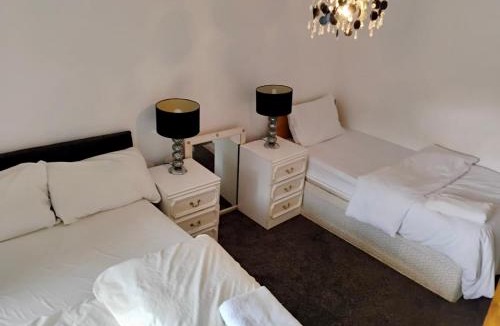 Cradley House | Stainless Guests house