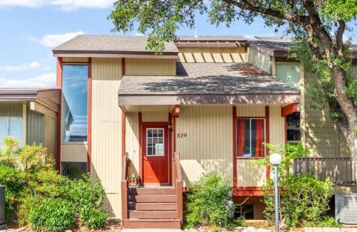 Point Venture Apartment | Stairway to Heaven
