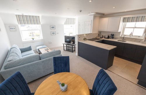 Mudeford Apartment | Staithe End - a brand new first floor apartment with stunning views over Mudeford Quay