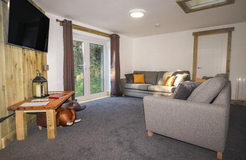 Grampound House | Stall 1- The Stables