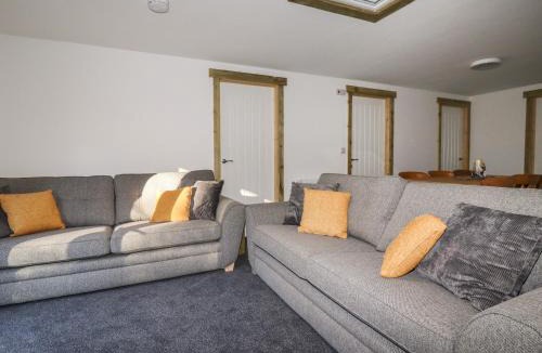 Grampound House | Stall 1- The Stables