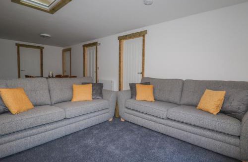 Grampound House | Stall 2 - The Stables