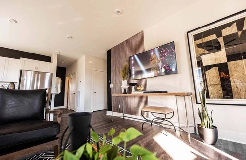 Whitebridge House | Stallion Stable 228–Rooftop Deck–Sleeps 8