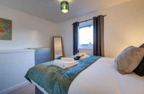 Stamford House | Stamford Central 2-Bed House with Free Parking