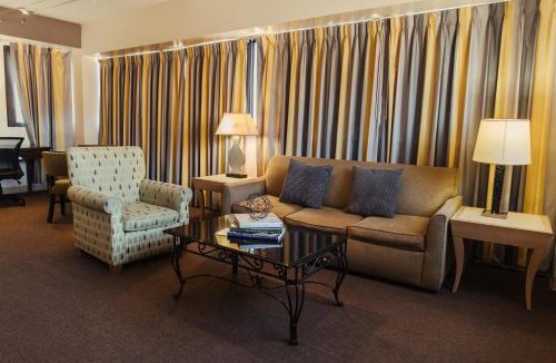 Downtown Hotel | Stamford Suites