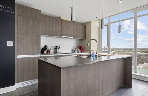 Victoria Park Condo | Stampede Fireworks View! 2BD 2BA Parking, AC