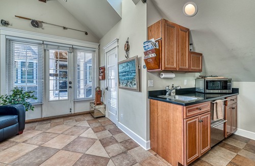 Gig Harbor Apartment | Stand-Alone Studio: Wollochet Bay waterfront access