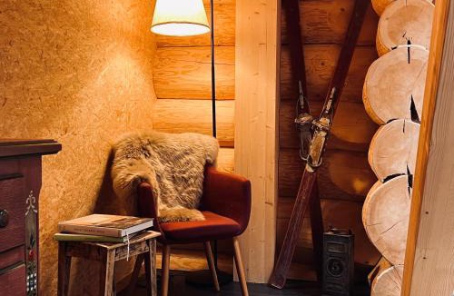 Gsteig Hotel | Standard 3 - Private Bathroom - Heiti Lodge