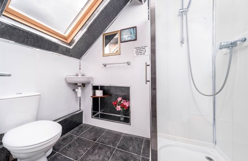 West Cliff Hotel | Standard Double and Bunk Bed, Ensuite